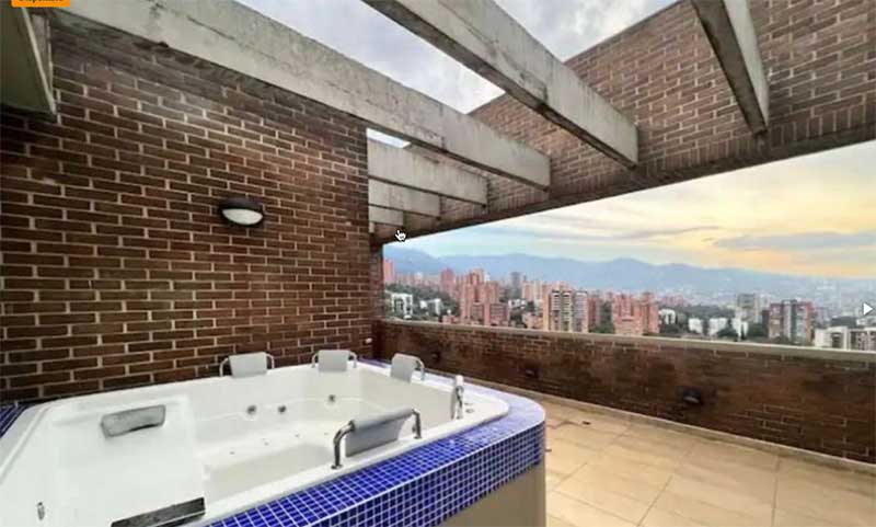 Penthouse with 360-degree view of Medellin