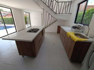 Weekend house in Sopetran for sale